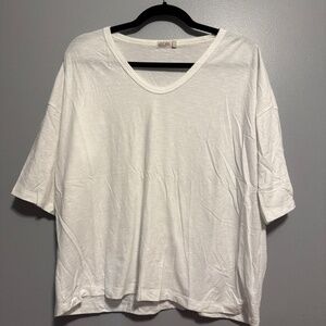 Barefoot Dreams Malibu Collection V-neck shirt women mid length sleeves